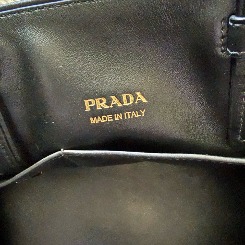 PRADA Large Quilted Tote Black Leather Bag - Picture 9 of 17